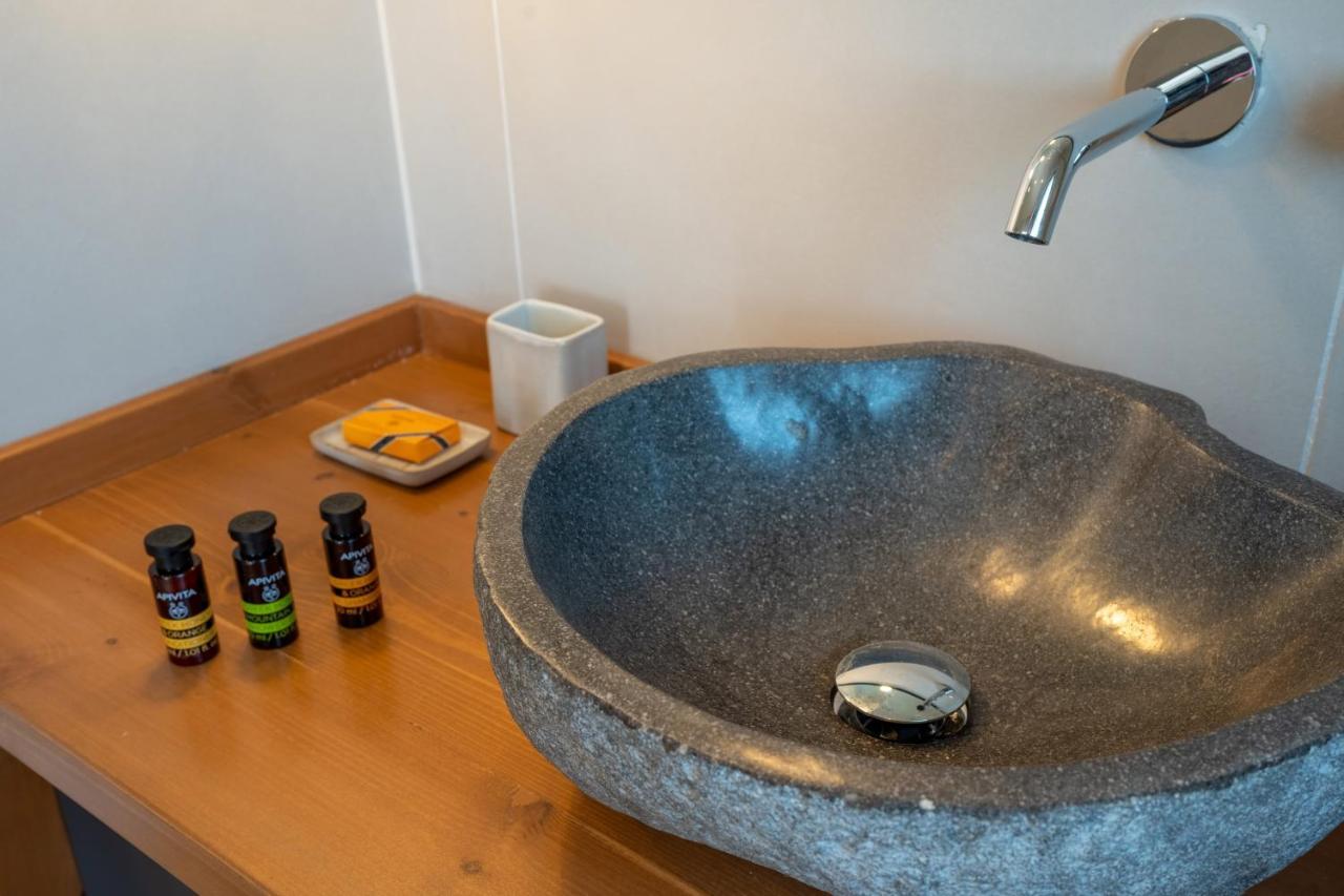 Thea Beachfront Suites In Lourdas Beach Lurdáta Kültér fotó